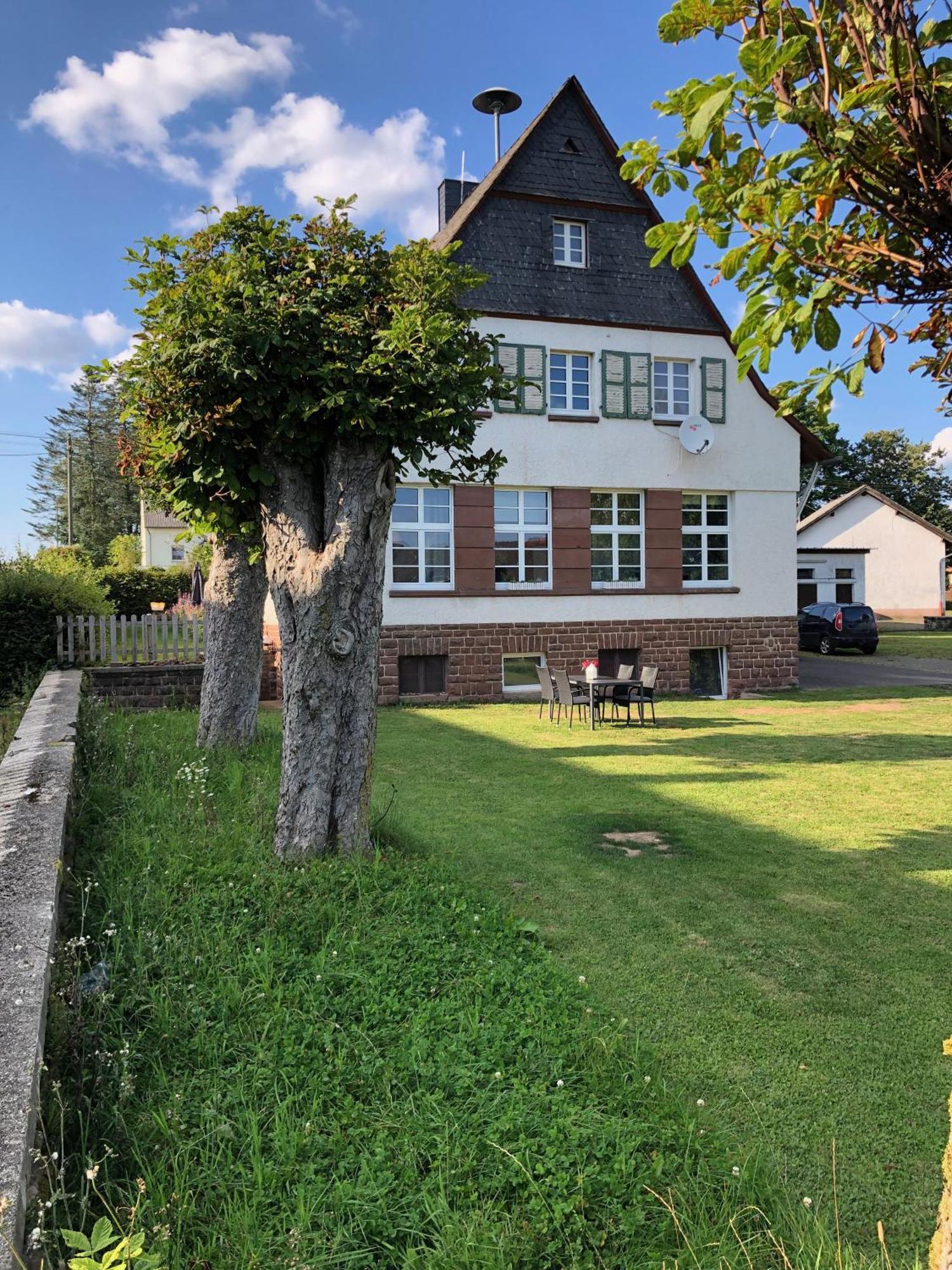 Alte Schule Seinsfeld Apartment Exterior photo